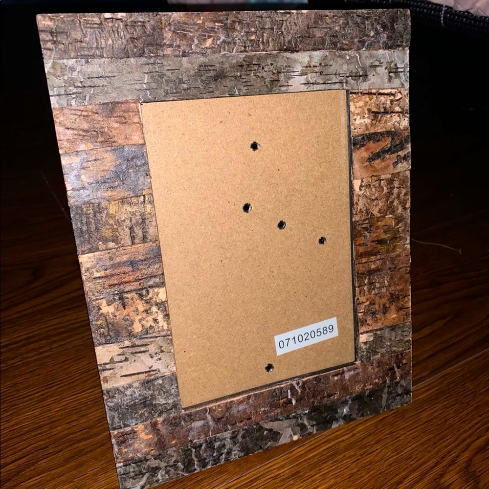 Bark picture frame
